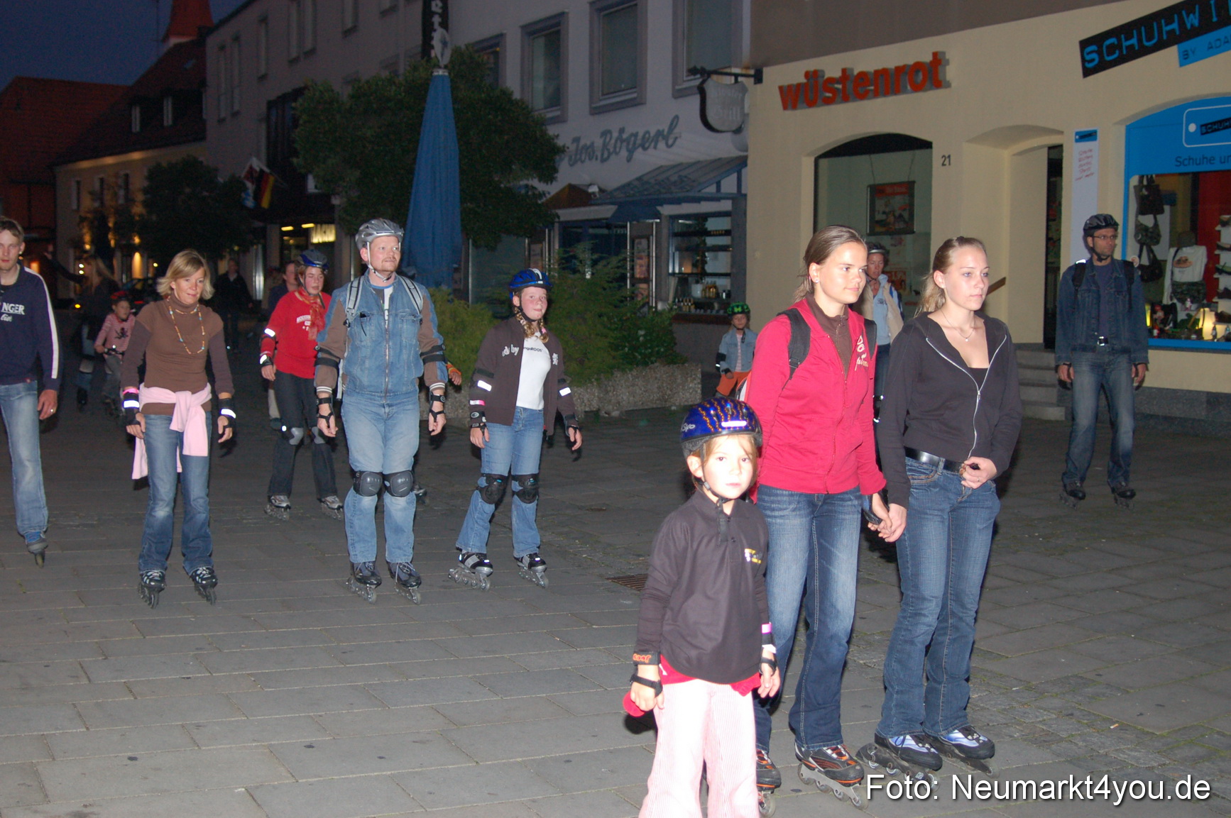 0032 Glossner Blade Night 150906